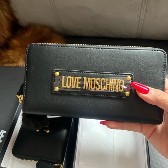 MOSCHINO LONG BLACK WALLET BRAND NEW - Picture 2 of 6